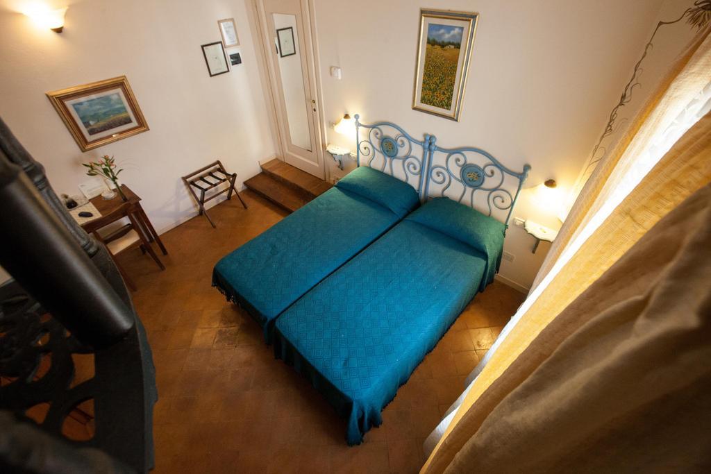 Hotel Locanda Degli Artisti Borgo San Lorenzo Værelse billede