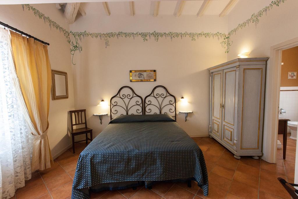 Hotel Locanda Degli Artisti Borgo San Lorenzo Værelse billede