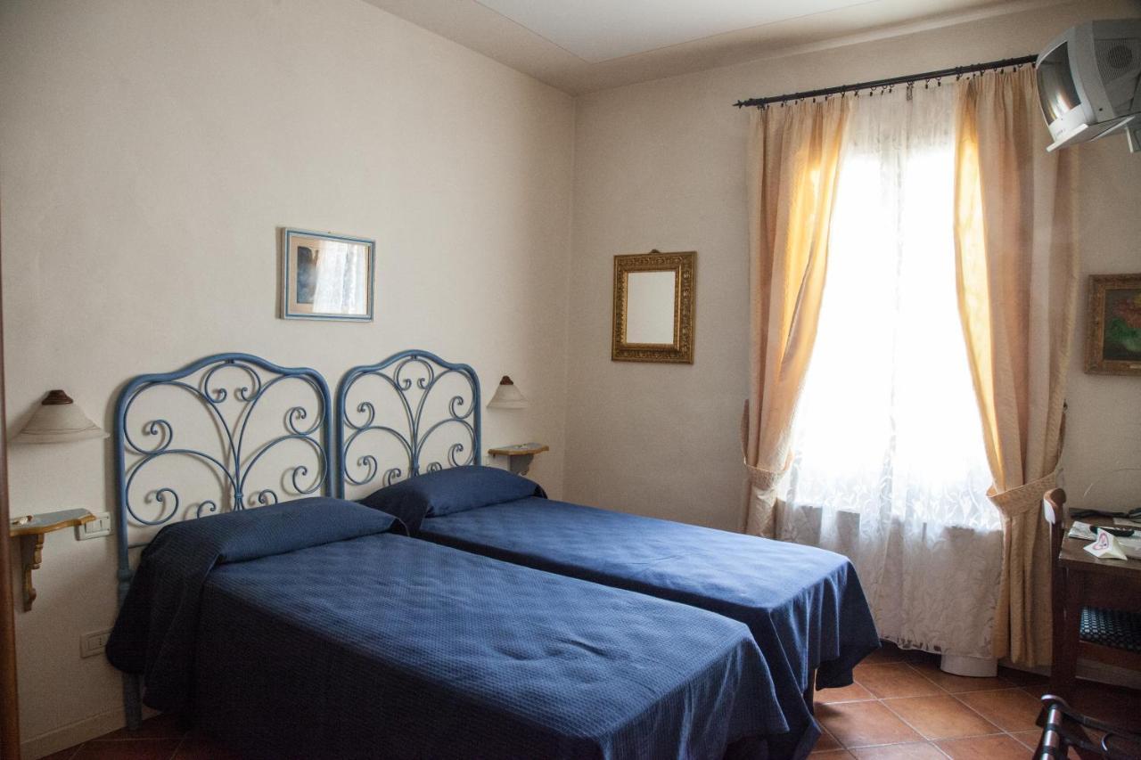 Hotel Locanda Degli Artisti Borgo San Lorenzo Eksteriør billede